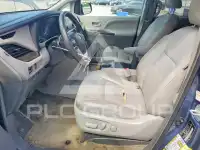 2016 Toyota SIENNA фото