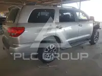 2016 Toyota SEQUOIA фото