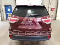 2016 Toyota Highlander photo
