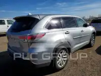 2016 Toyota Highlander photo