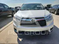2016 Toyota Highlander photo