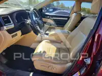 2016 Toyota Highlander photo