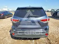 2016 Toyota Highlander photo