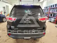 2016 Toyota Highlander photo