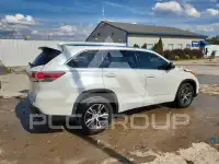 2016 Toyota Highlander photo