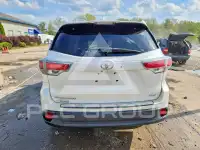 2016 Toyota Highlander photo