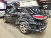 2016 Toyota Highlander photo