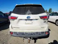2016 Toyota Highlander photo