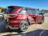 2016 Toyota Highlander photo