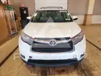 2016 Toyota Highlander photo