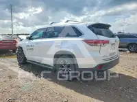 2016 Toyota Highlander photo