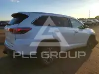 2016 Toyota Highlander photo