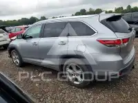 2016 Toyota Highlander photo