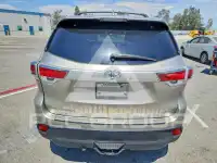 2016 Toyota Highlander photo