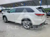 2016 Toyota Highlander photo