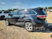 2016 Toyota Highlander photo