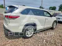 2016 Toyota Highlander photo