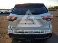2016 Toyota Highlander photo