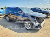 2016 Toyota Highlander photo