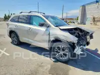 2016 Toyota Highlander photo