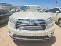 2016 Toyota Highlander photo