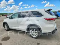 2016 Toyota Highlander photo