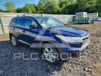 2016 Toyota Highlander photo