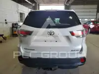 2016 Toyota Highlander photo