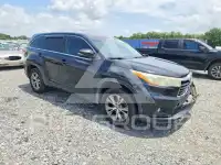 2016 Toyota Highlander photo