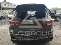 2016 Toyota Highlander фото