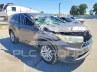 2016 Toyota Highlander photo