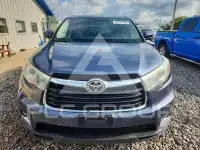2016 Toyota Highlander photo