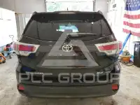 2016 Toyota Highlander photo