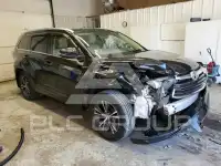 2016 Toyota Highlander photo