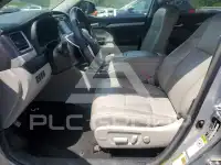 2016 Toyota Highlander фото