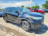 2016 Toyota Highlander photo