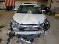 2016 Toyota Highlander photo