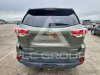 2016 Toyota Highlander photo
