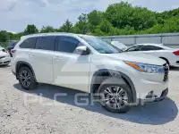 2016 Toyota Highlander photo