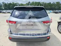 2016 Toyota Highlander photo