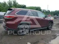 2016 Toyota Highlander photo