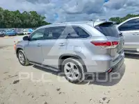 2016 Toyota Highlander photo