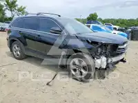 2016 Toyota Highlander photo