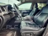 2016 Toyota Highlander photo