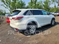 2016 Toyota Highlander photo