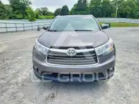 2016 Toyota Highlander photo