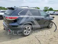 2016 Toyota Highlander photo