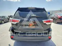 2016 Toyota Highlander photo