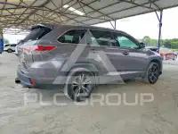 2016 Toyota Highlander photo