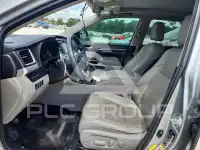 2016 Toyota Highlander photo